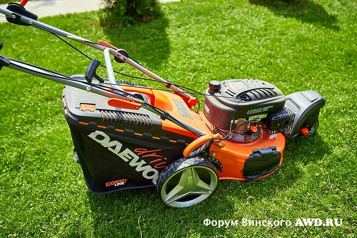 Газонокосилка для дачи