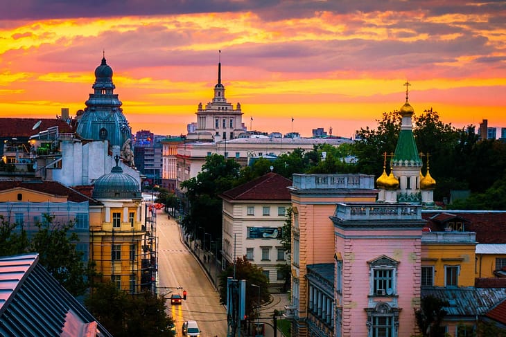 Как улететь в Болгарию сейчас