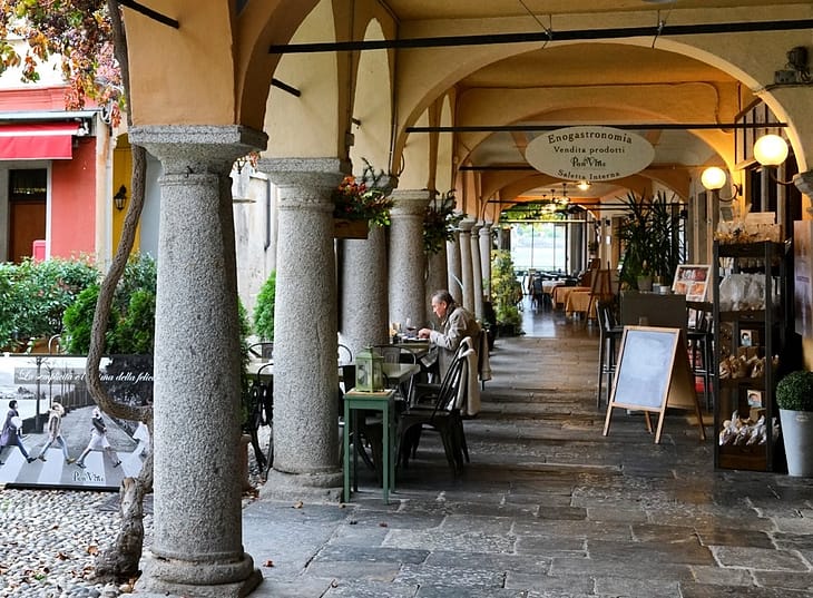 Озеро Орта фото