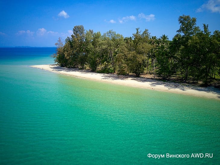 Куда поехать на море в мае