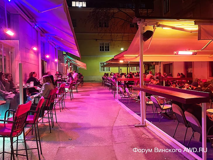 Задар старый город студенты