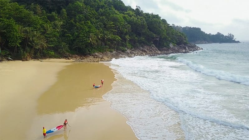 Отель с собственным пляжем на Пхукете