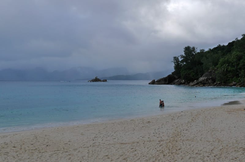 Пляж Anse Soleil остров Маэ