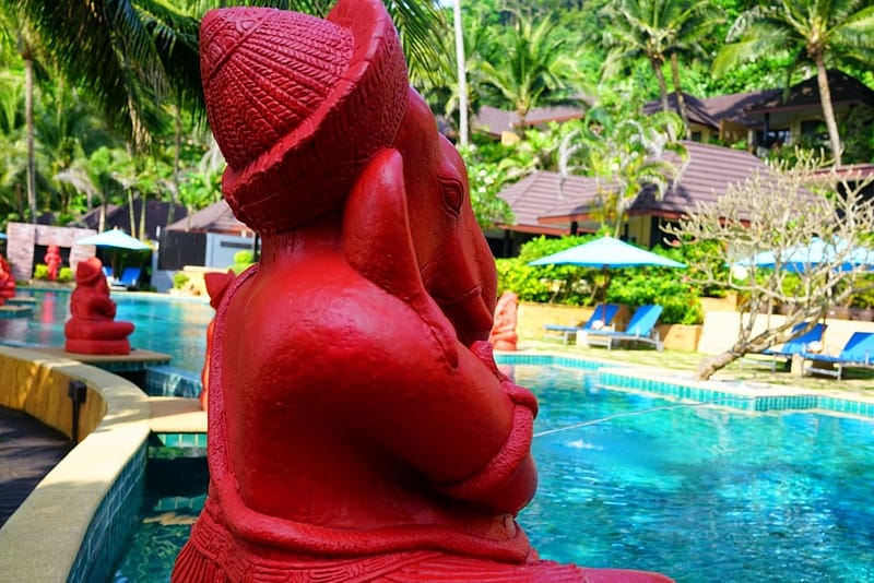 Пхукет отель на первой линии