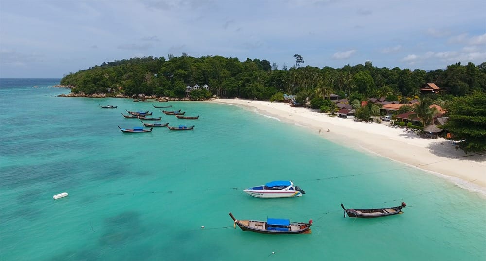 Остров Ко Липе в 2002 году