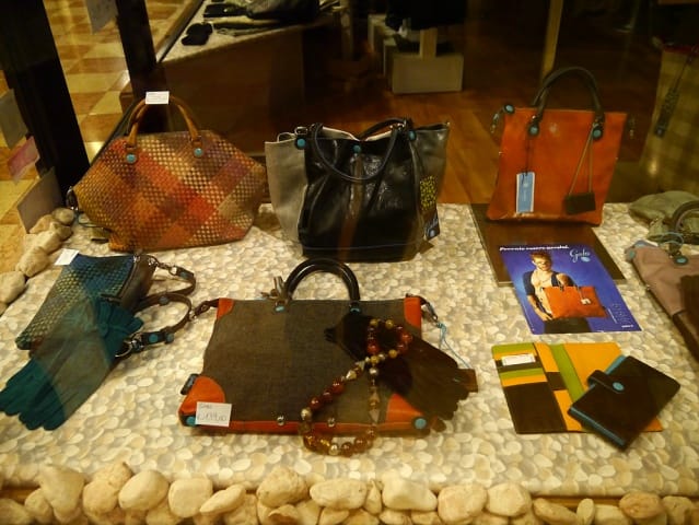 Шоппинг в Дезенцано дель Гарда