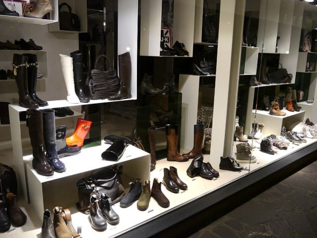 Шоппинг в Дезенцано дель Гарда