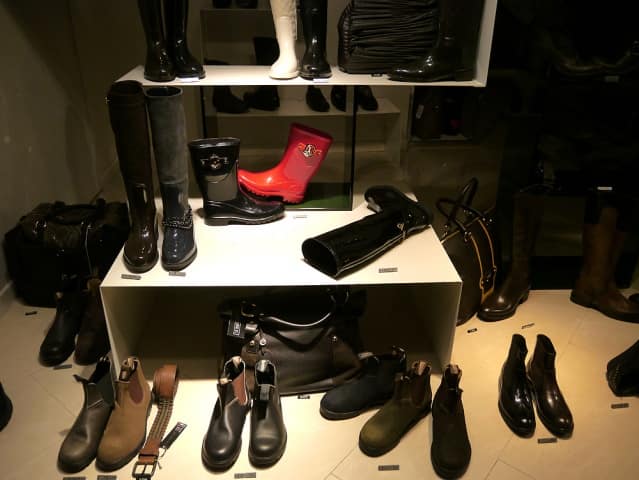 Шоппинг в Дезенцано-дель-Гарда Италии