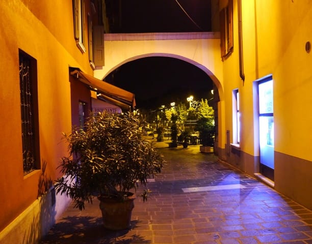 Шоппинг в Дезенцано-дель-Гарда Италии