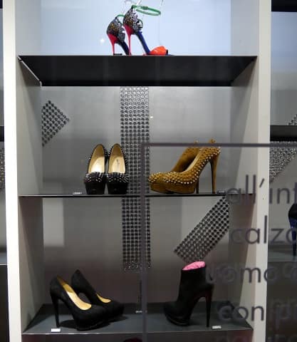 Шоппинг в Дезенцано-дель-Гарда Италии