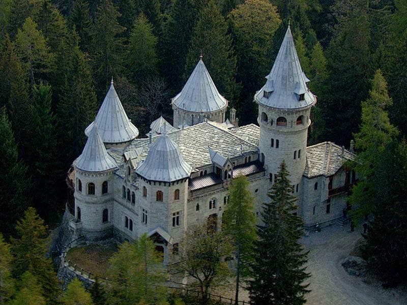 Замки Валле Д'Аоста
