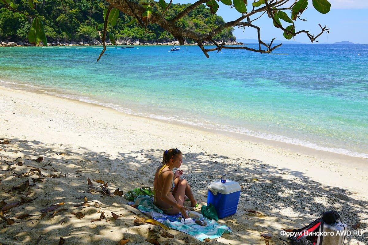 Bubbles Beach Перхентианы