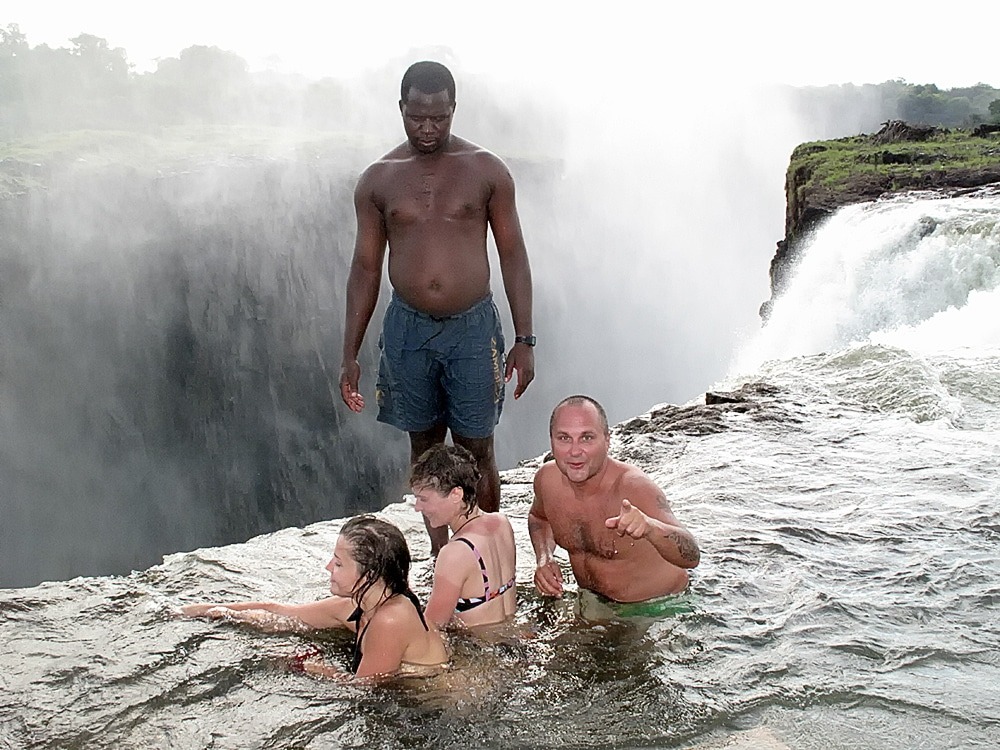 Зимбабве: водопад Виктория и купальни Дьявола